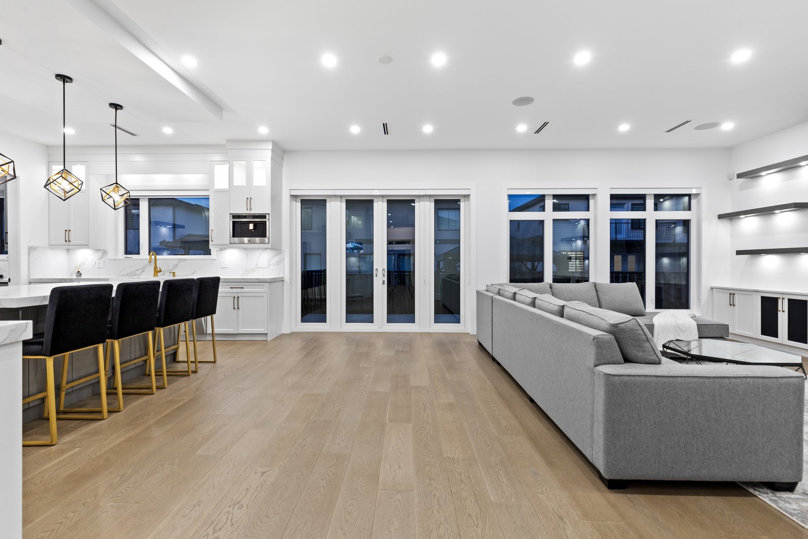 Canyon Ridge - Exterior